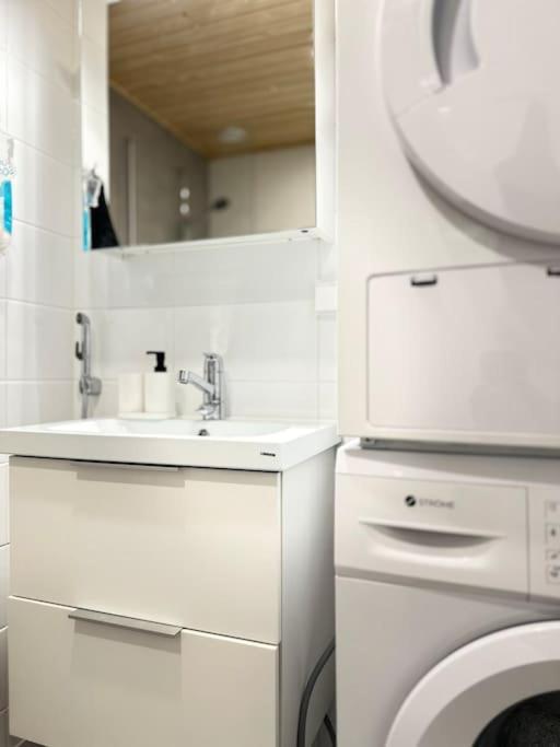 Huoneisto Juna Aseman Vieressae Apartment Vantaa Luaran gambar